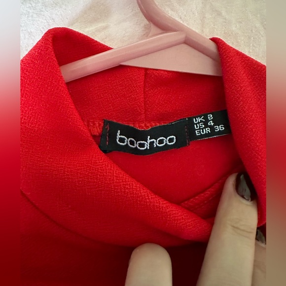 Boohoo red dress . Unused ! - Picture 3 of 4